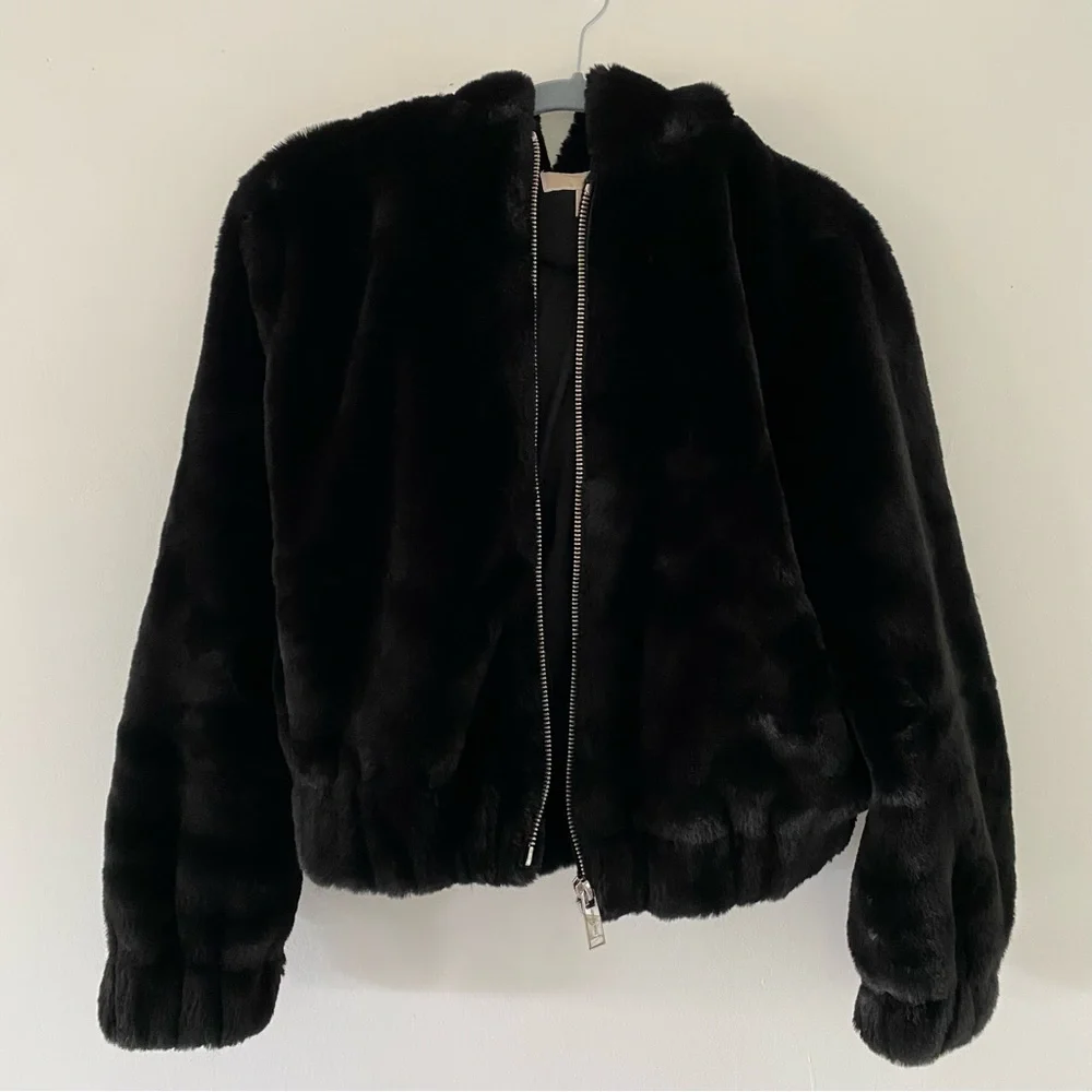 Michael Kors women’s black faux fur jacket size M